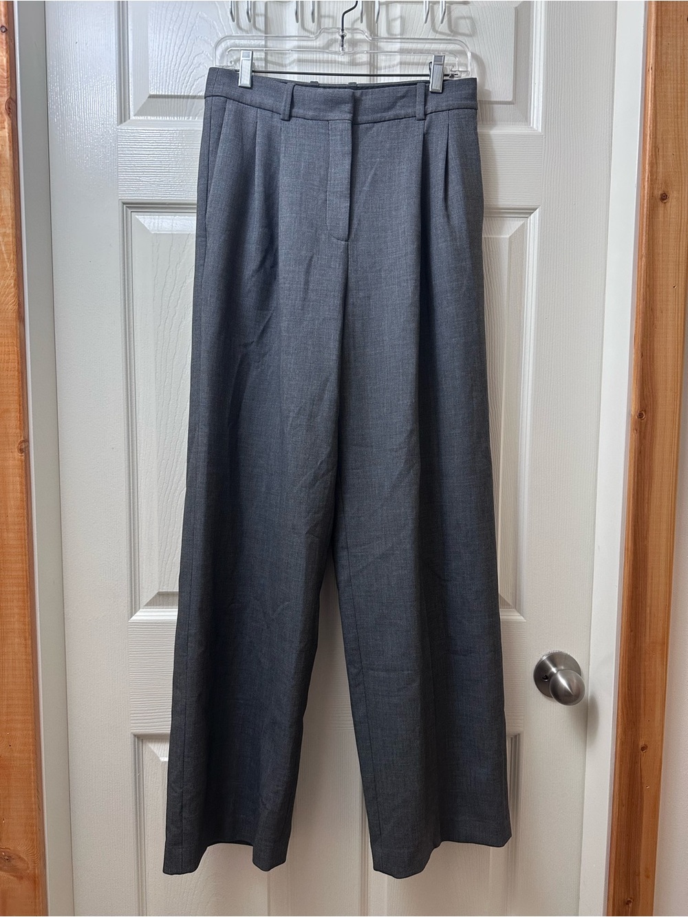 Aritzia Babaton Wide Leg Pants Size 6